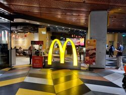 Hougang 1 (D19), Retail #578549261
